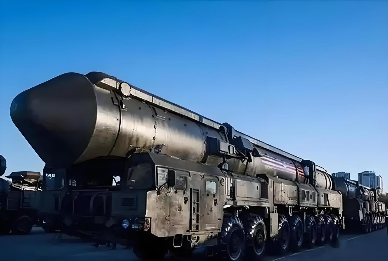 不要再被特朗普误导了，俄乌打的时间长根本不是因为俄罗斯实力弱。
你想想俄罗斯拥有