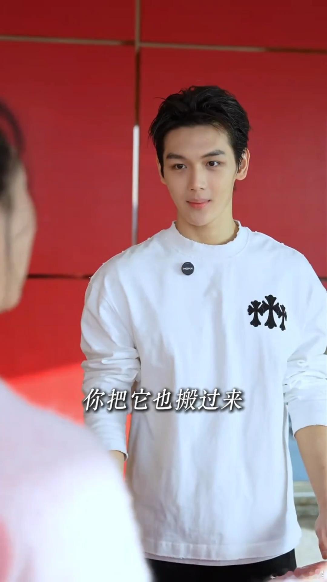 王艳儿子星味王艳19岁儿子星味 王艳儿子好帅 