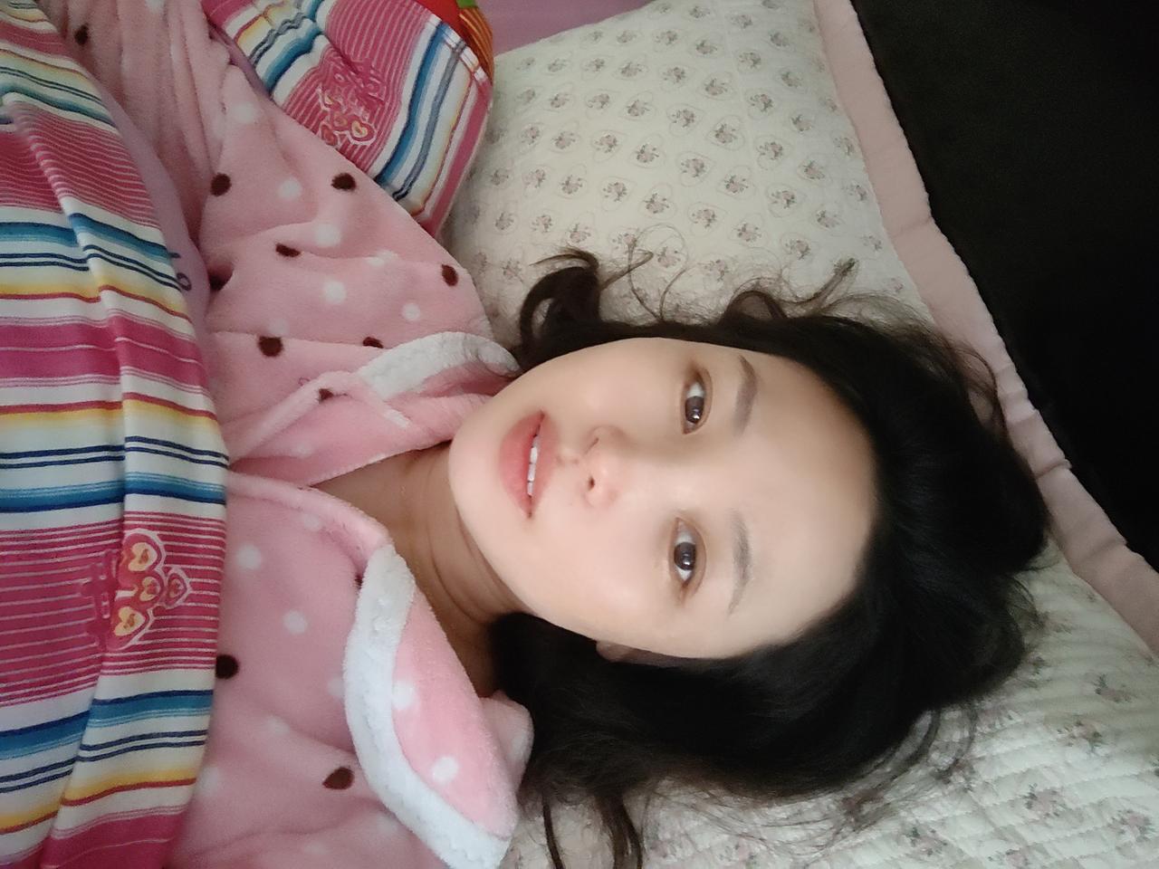 人家七年之痒，我们十年之痒。
  是不是所有的夫妻到最后都变成了最熟悉的陌生人？