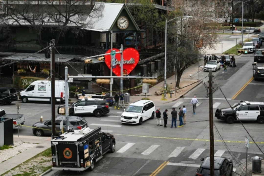 美国发生酒吧枪击事件，3人死亡