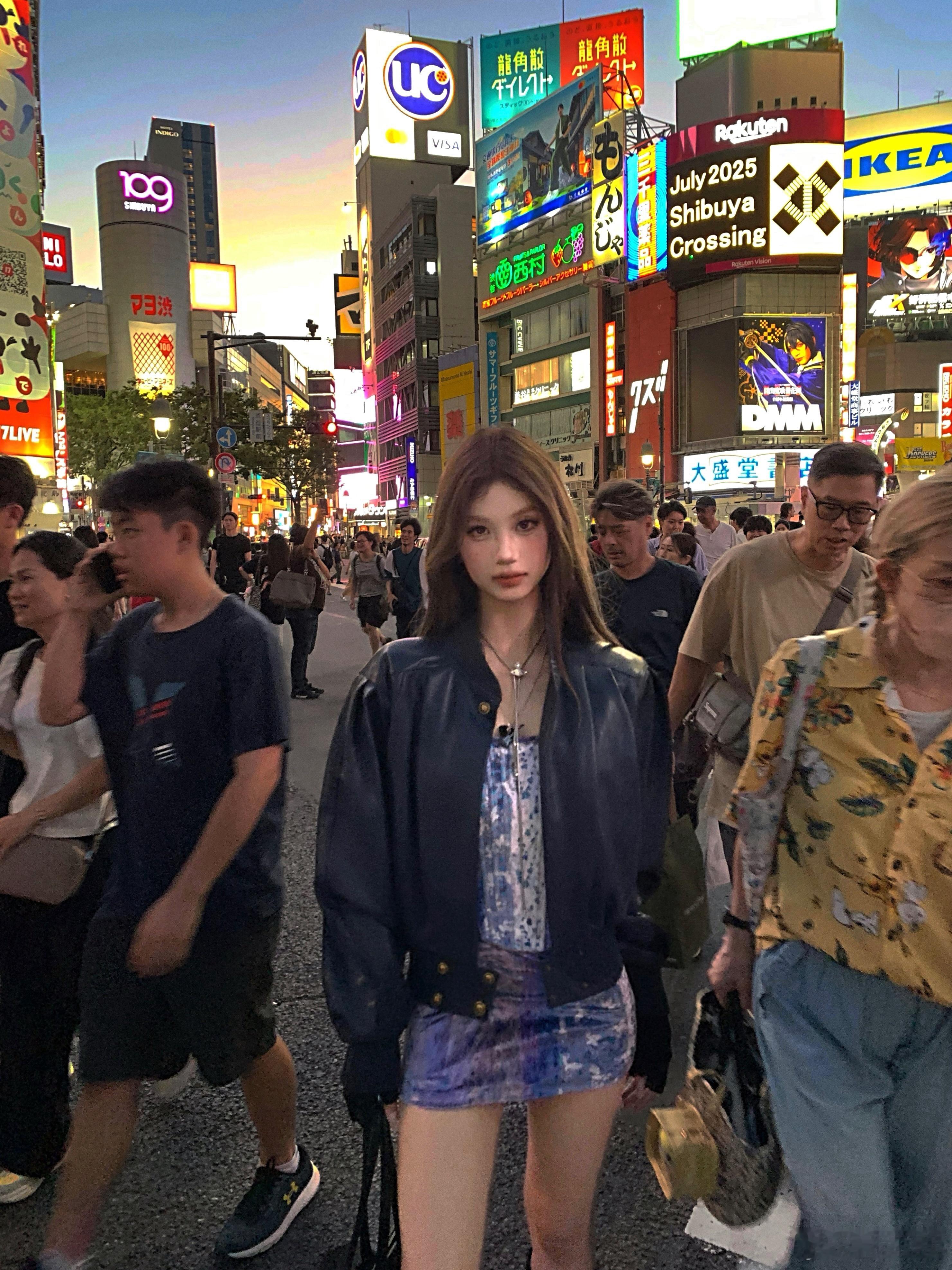 涩谷的夜晚像一场电影🎸  ​​​