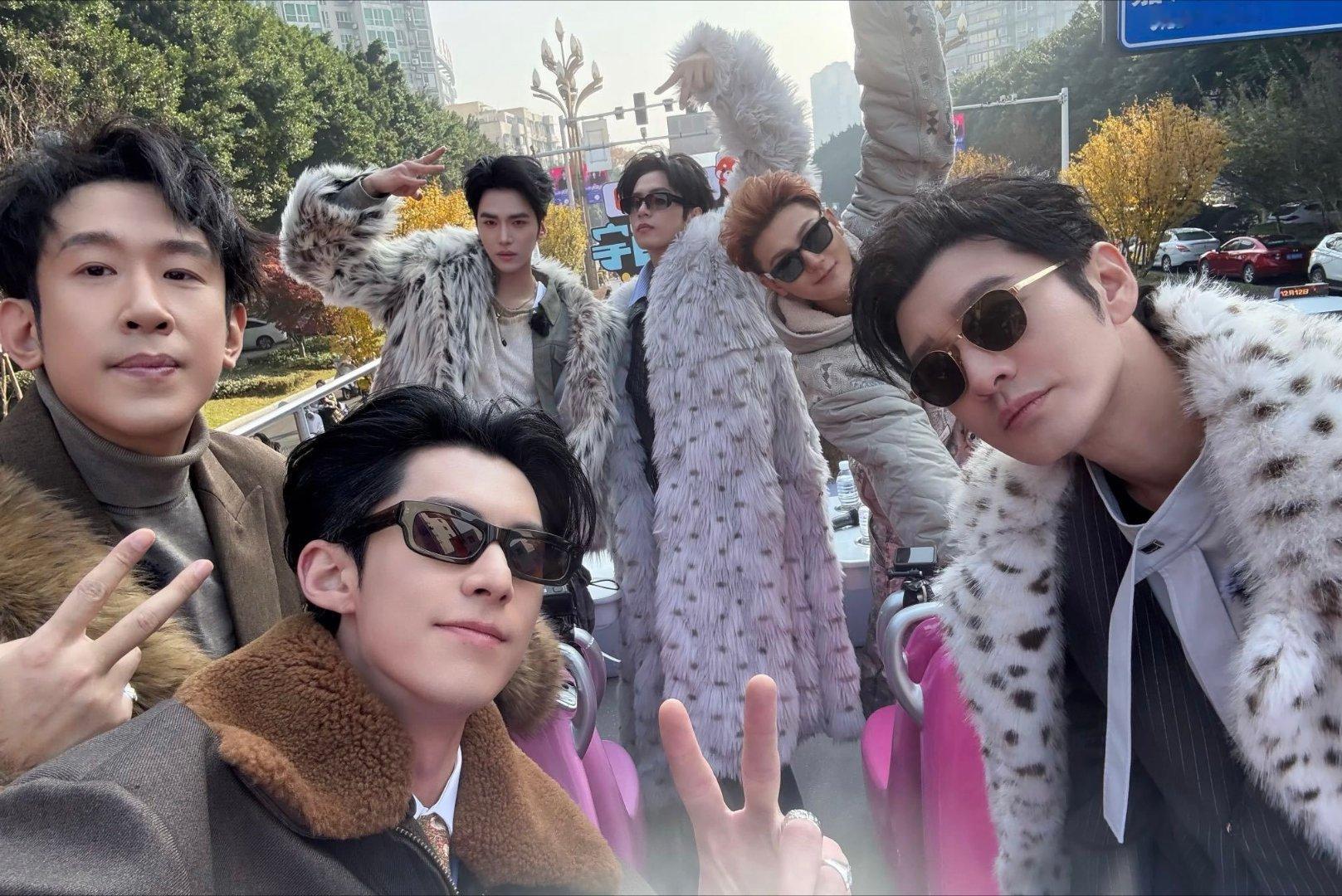 爆闪团一口气拟邀了半个娱乐圈 《宇闪2》拟邀名单太炸了！刘嘉玲、唐国强、鹿晗等大