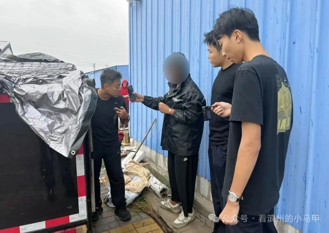 滨州一男子真信了！近4万元的名牌手机差点打水漂

近日，山东滨州沾化警方果断拦截