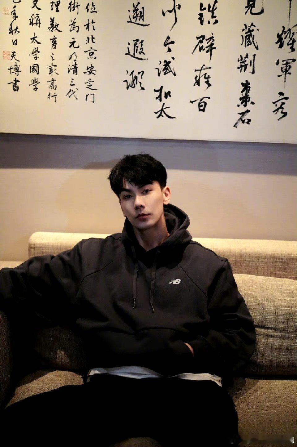 #曝戴向宇嫖娼#我真不愿意相信，很喜欢陈紫涵，天天在短视频看她两秀恩爱还挺美好的