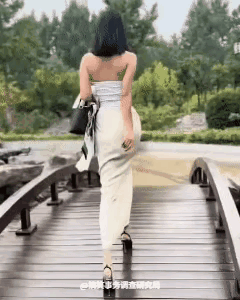 唉！咋就不小心一点儿呢？
哎呀！我得腚啊！太可惜喽？咋就没有怜香惜玉，搀扶着过独