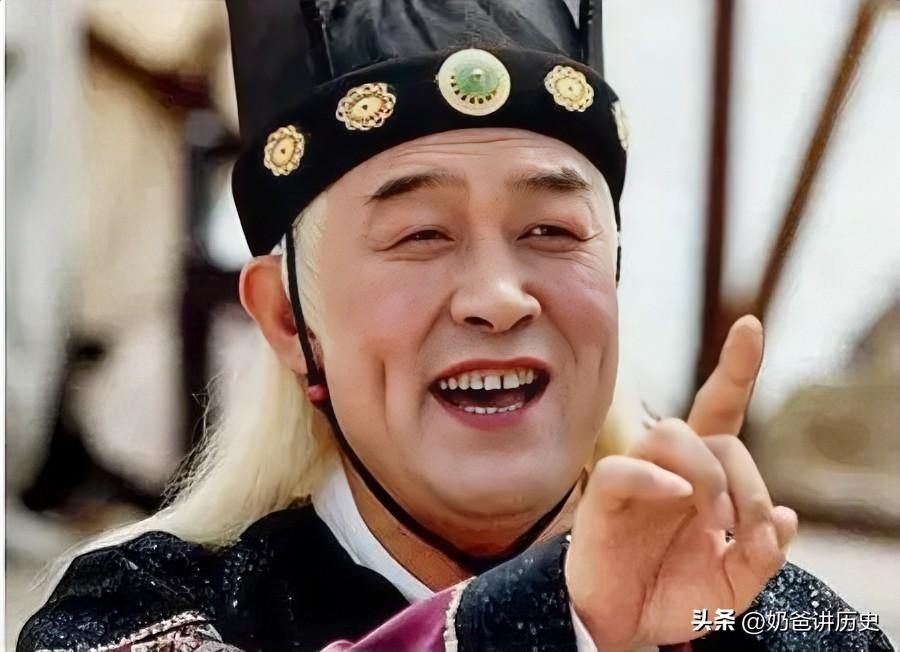 在史书里，宦官的形象为啥那么差，主要是因为写史书的权力掌握在文官手里。从来不存在