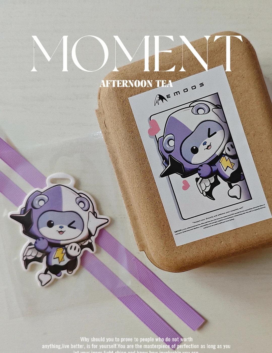 翼魔狮主理人罗云熙的心意收到，谢谢💕
拆开演唱会带回的伴手礼，里边有一个漂亮的
