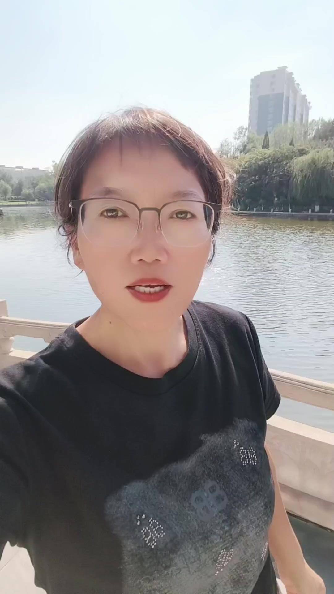 💡绝大多数的夫妻都曾经有过无数次想要离婚的念头。要知道这个世界上没有一个人是完