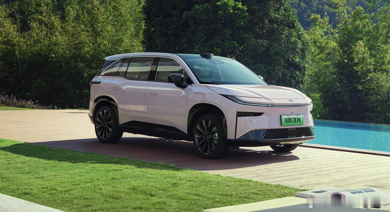 丰田中国销量逆势增长 这个没想到，178万辆！丰田2025在华销量出炉，雷克萨斯