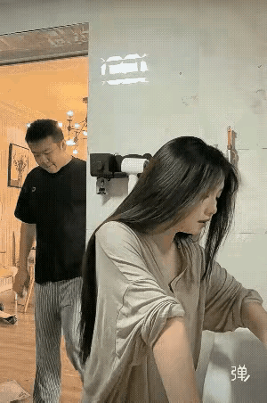 试探的心机，往往藏在日常琐碎里。
一个看似温柔的求助，却布下深不可测的陷阱。保持