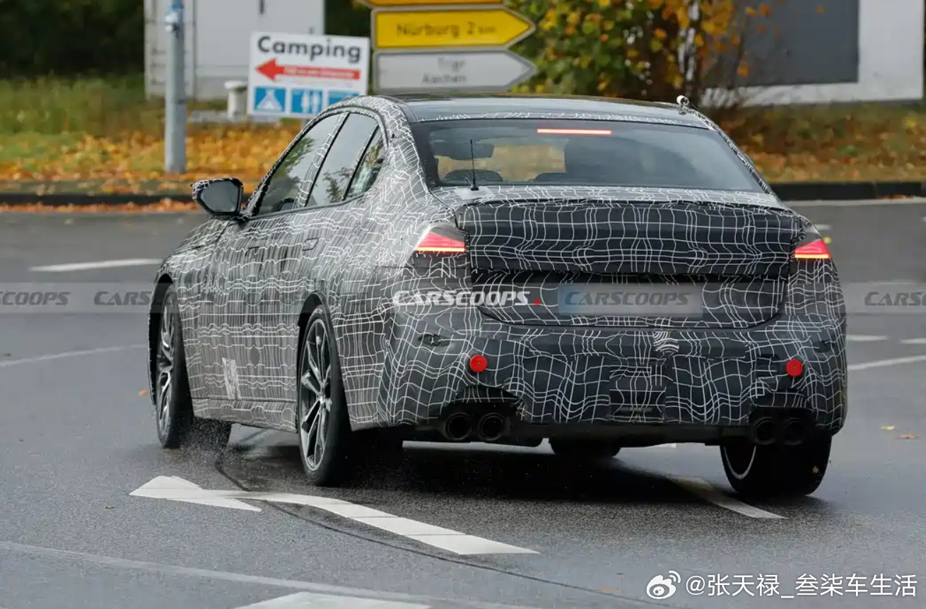 全新燃油版宝马3系谍照曝光，相信不久就会来到国内，大家觉得怎么样？宝马3系新世代