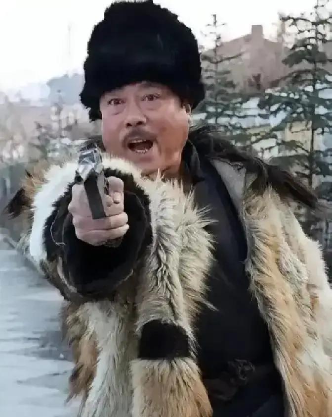 1968年，一个刑满释放的土匪齐达榜，在赶车的路上，认出一个70多岁衰弱的老农民