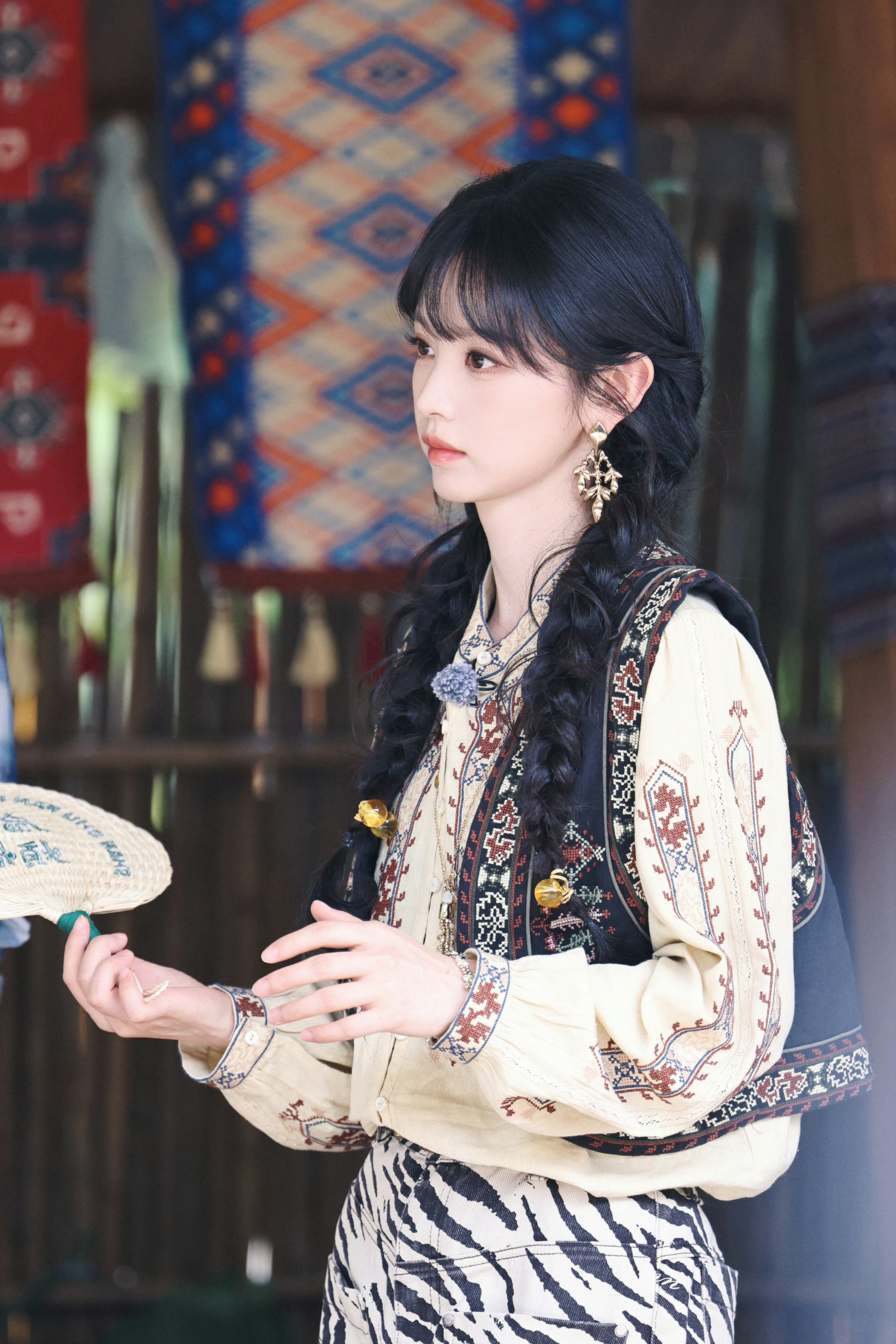 这个萌萌的小女孩