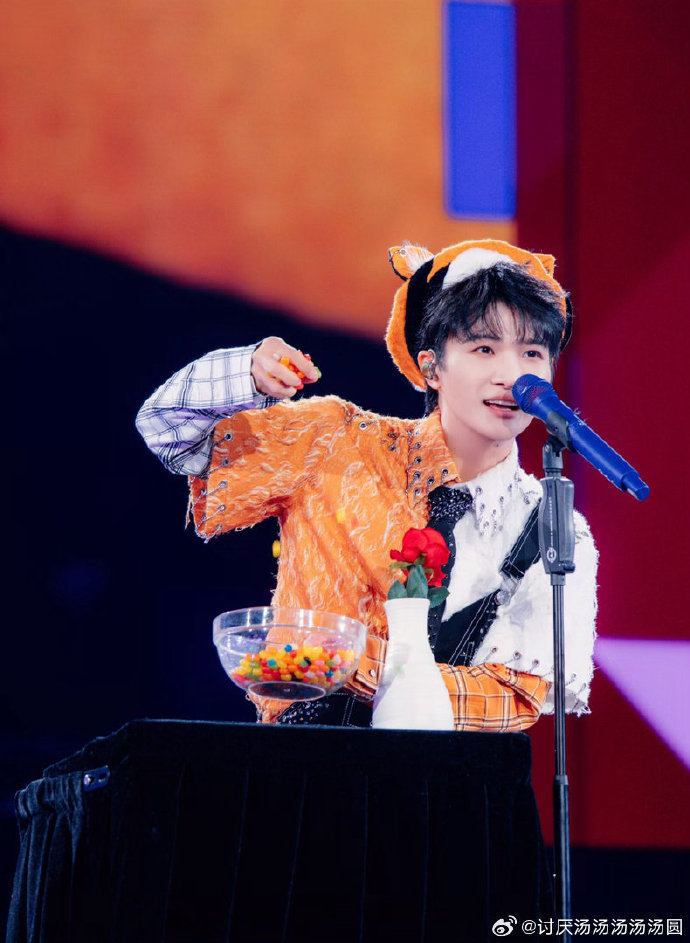 周深周深说原来你们看中的不是我 工作室一句“我吗？我出道吗？”，直接把周深给委屈