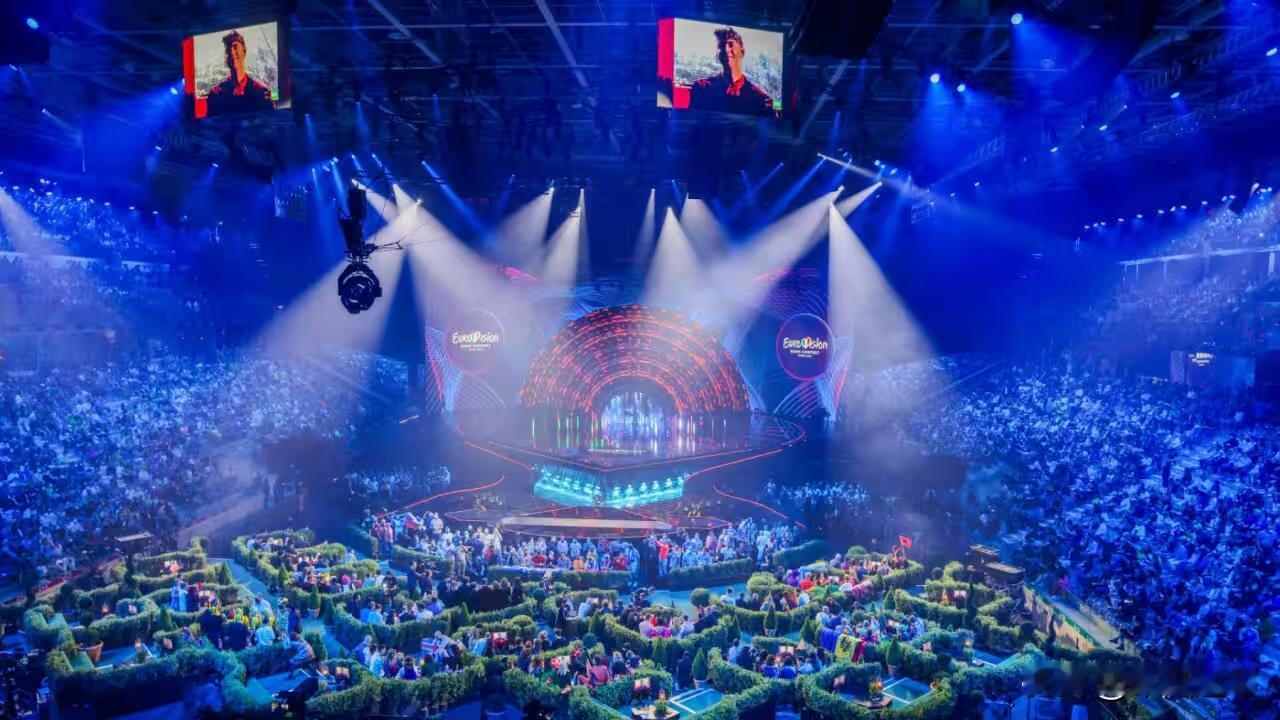 据土耳其广播电视公司报道，原本被当作欧洲年度娱乐节目之一的欧洲歌唱大赛，今年先在
