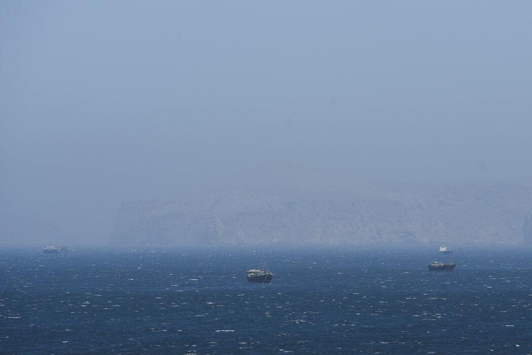 伊朗中央军事指挥部于周六正式宣布，将重新对霍尔木兹海峡实施“严格管控”，这一决定