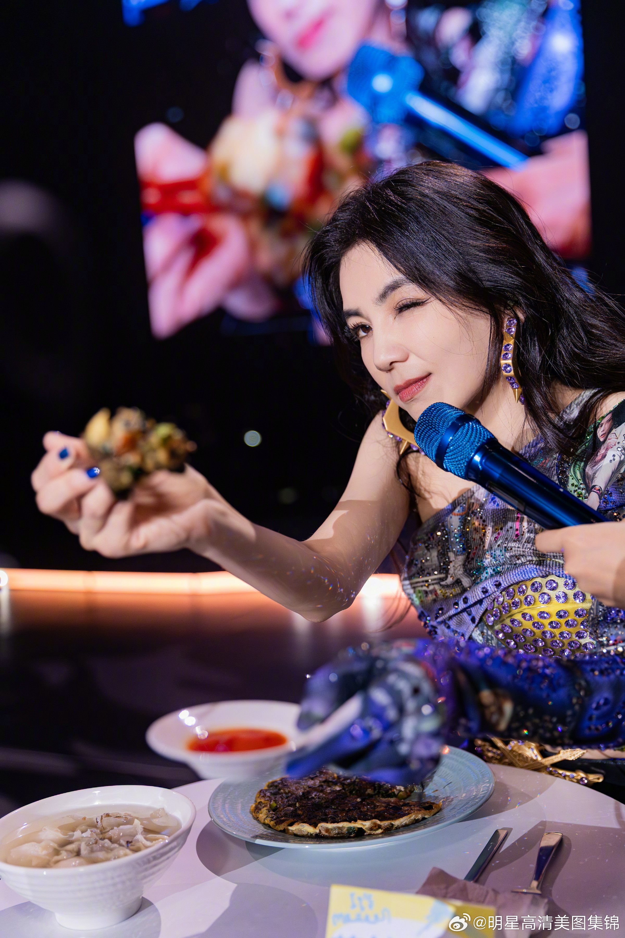 Ella陈嘉桦 Ella陈嘉桦「艾拉主意」福州两晚热唱 “艾拉问事”名场面爆笑出