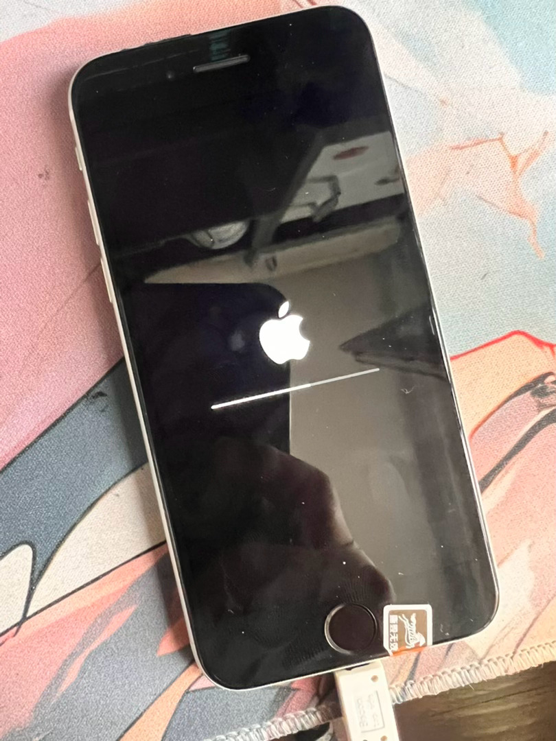 iPhone SE2代，从iOS 26.6降级到iOS 13.5系统