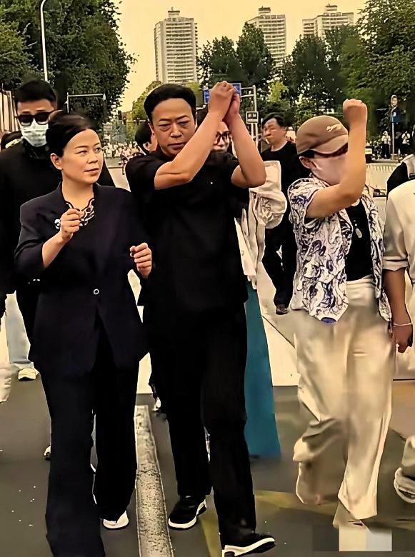 事态新动向来了，别以为此事会草草落幕，后续变数依然很大……

柴桑持续递交诉求材