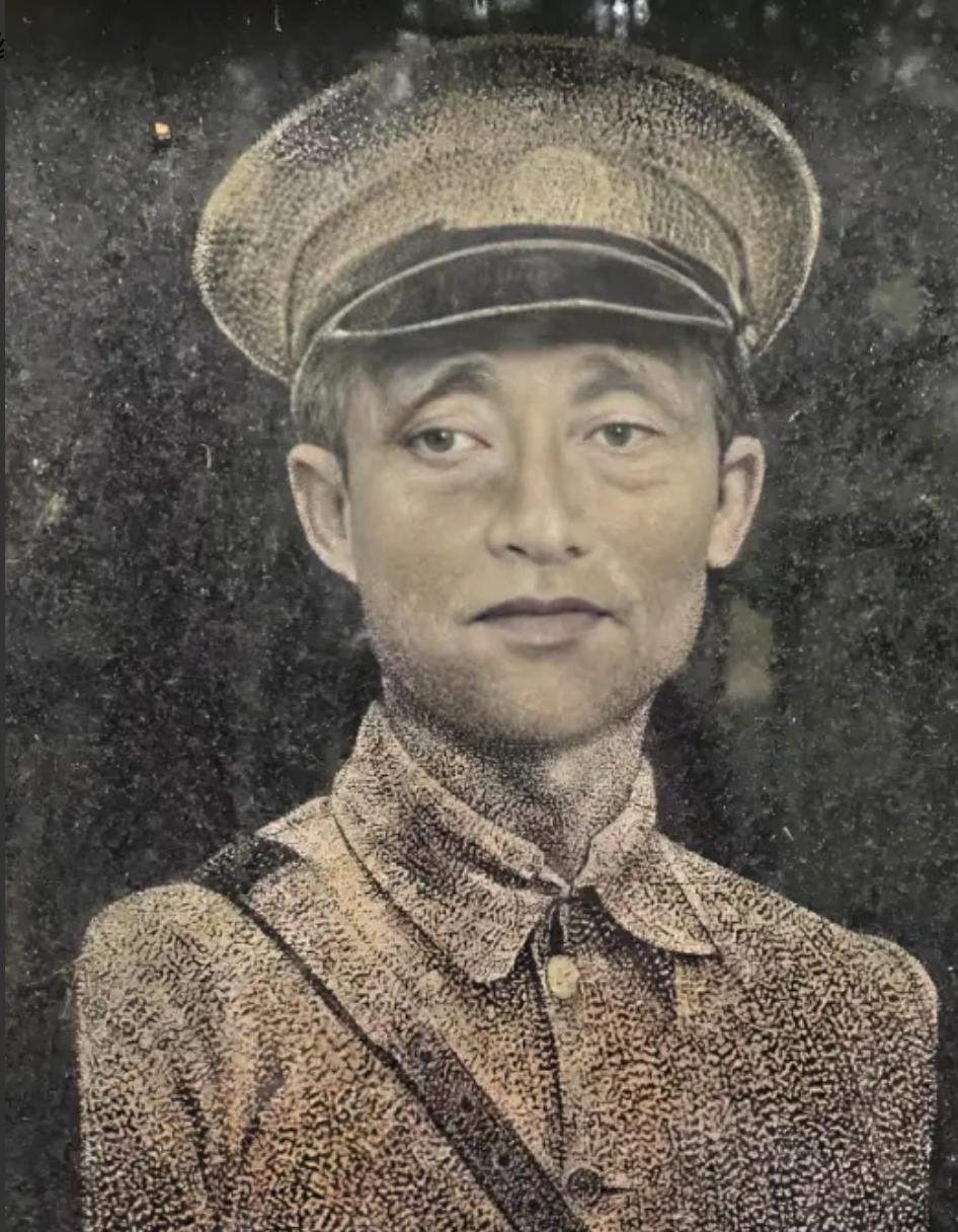 1949年，糜藕池起义。两年后竟被枪毙！他至死不解：“我是起义将领，为何还杀我？
