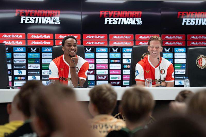 北京时间1月19日荷甲第19轮，范佩西儿子沙奎尔·范佩西大放异彩。当时费耶诺德主