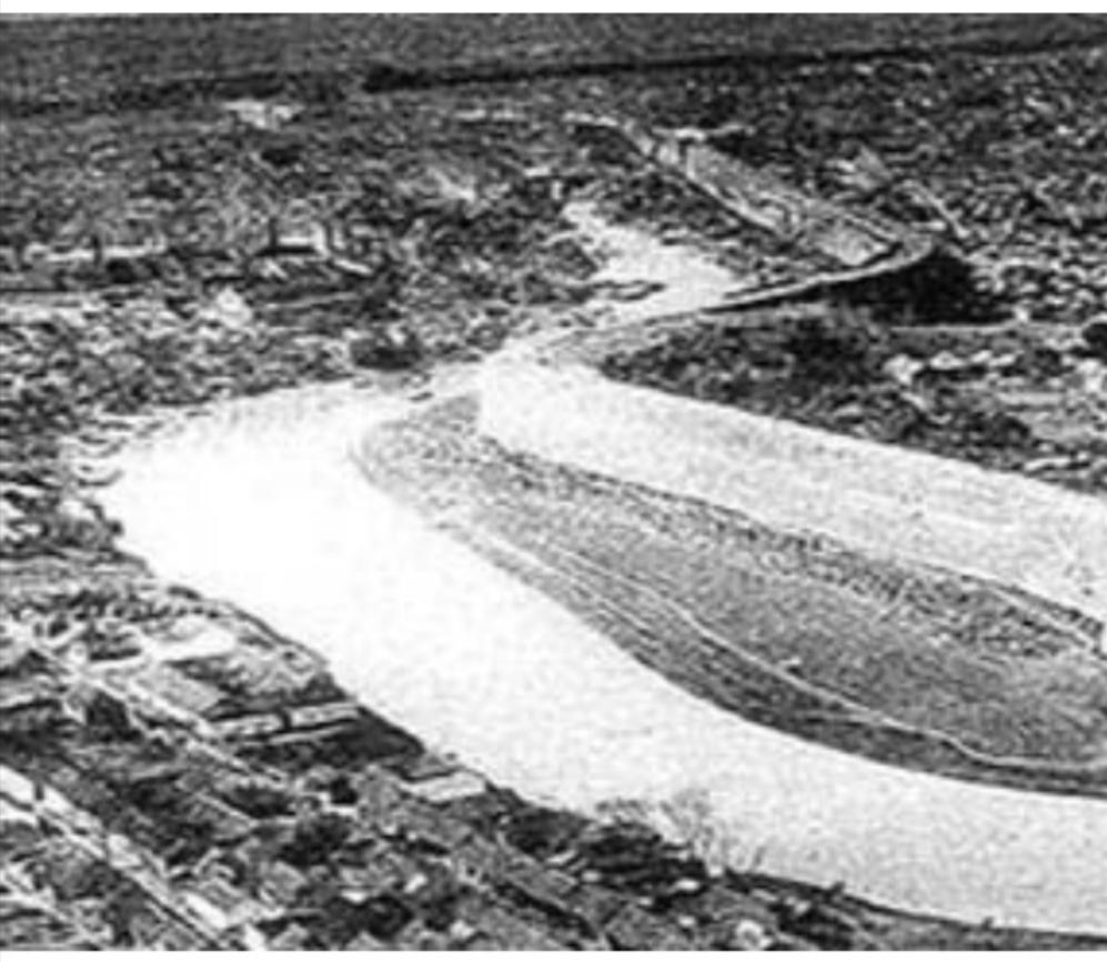 1937年12月，淞沪会战刚刚落幕，70万中国军队溃败，上海沦陷。日军兵锋直指当