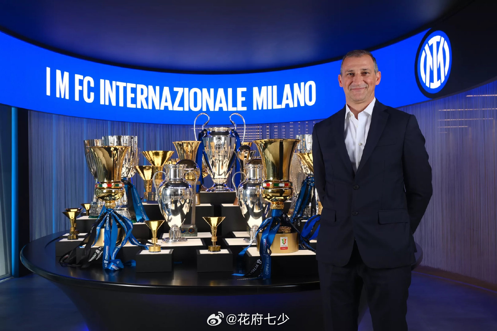 塔兰蒂诺（Massimo Tarantino，71.05.20）在担任国际米兰青