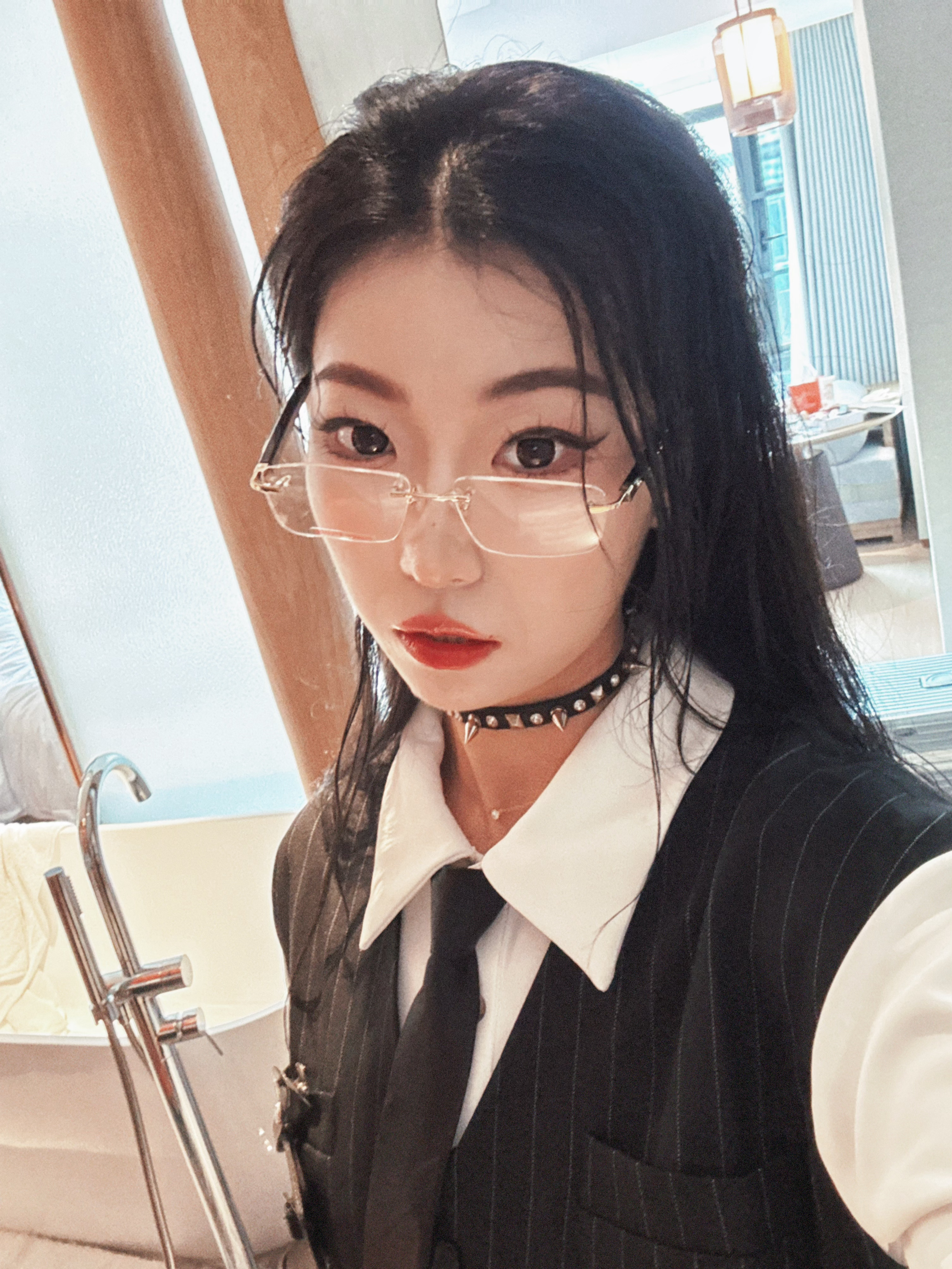 #朱雀橙[超话]#睡前看一眼美女#朱雀橙# [憧憬][憧憬][憧憬]今天好累！！