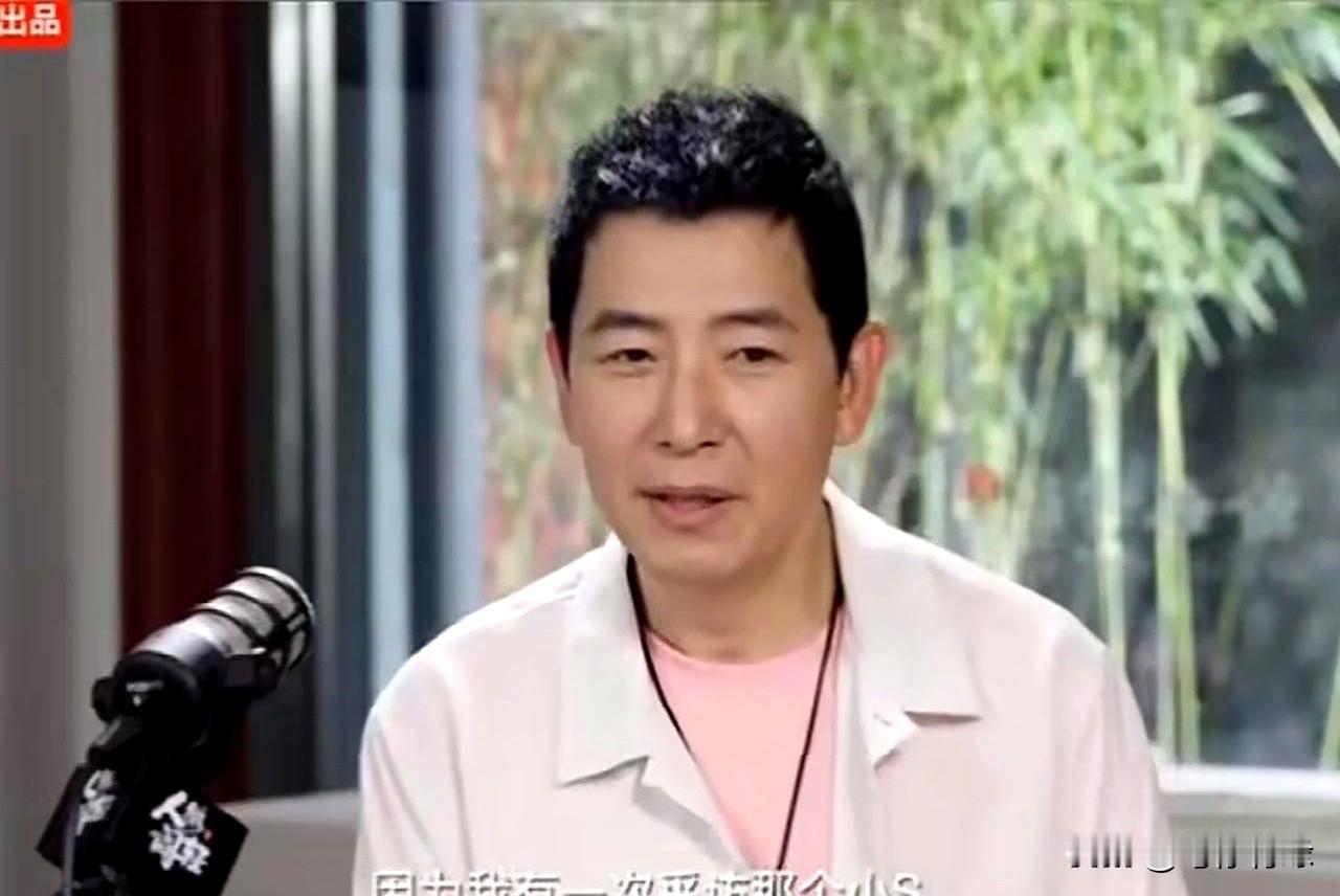 娱乐圈有多现实？
当年大小S刚出道，打扮得漂漂亮亮去参加跨年晚会，结果硬生生被逼