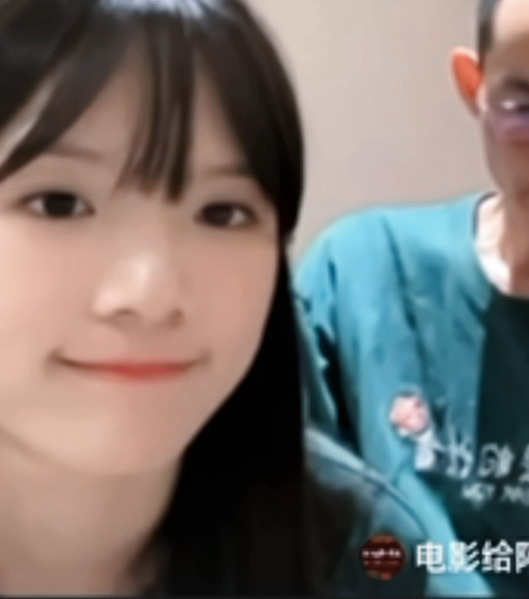 李思潼完全是猫科来的 