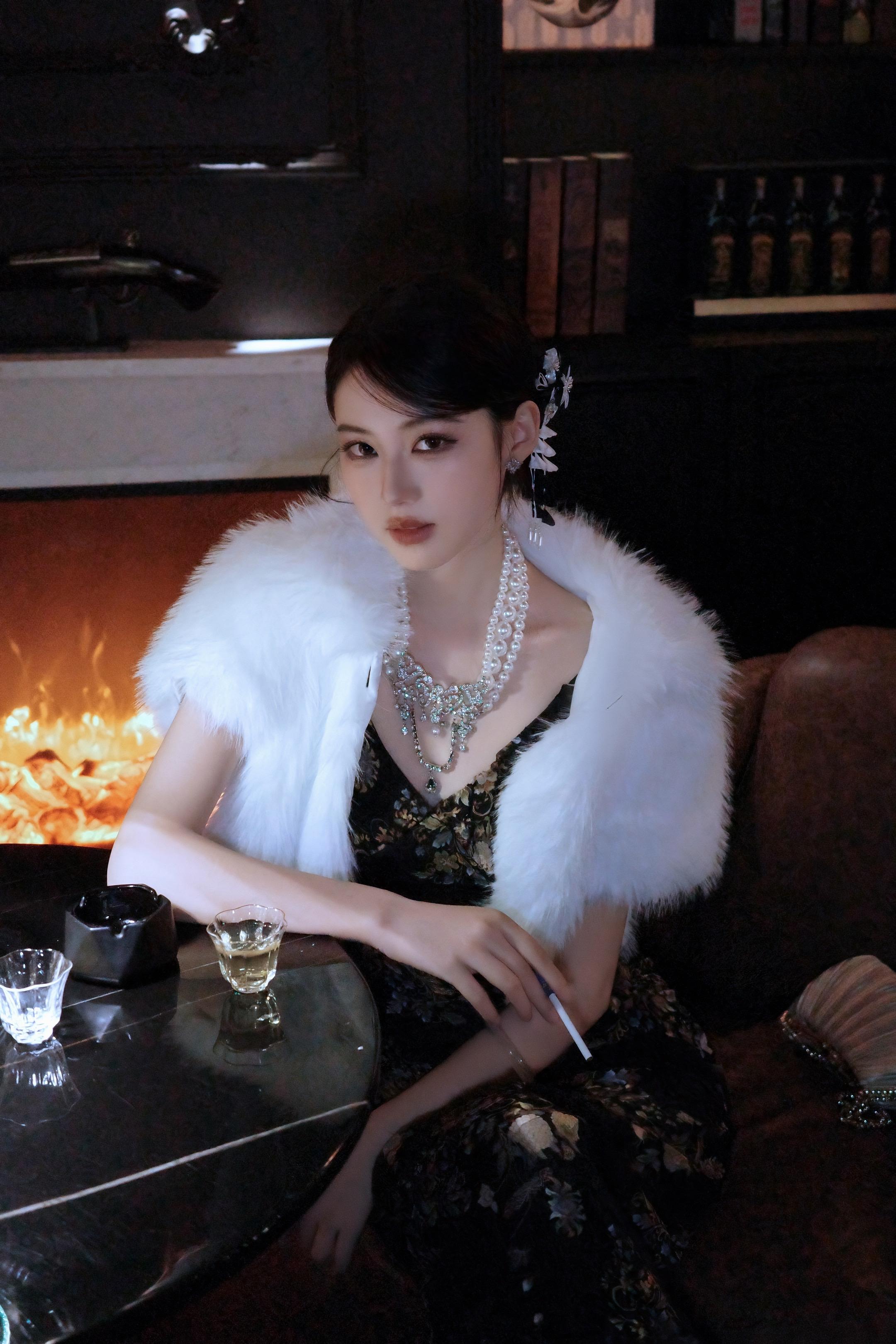 抱歉 没有不权威的义务🖤🖤🖤。