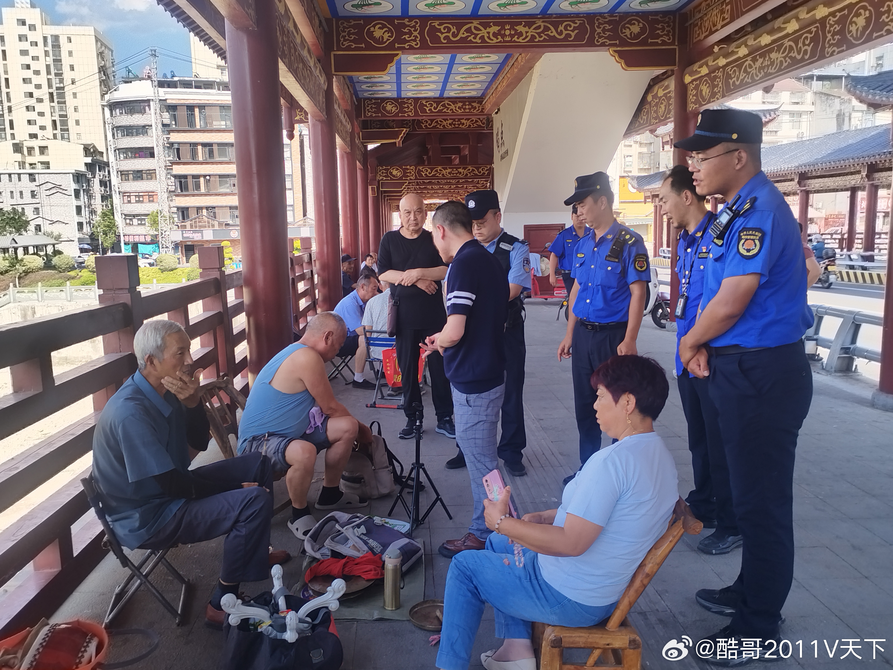 房县 多部门联动治噪音 凝心聚力护文明——我县扎实开展滨河长廊噪音扰民专项整治行