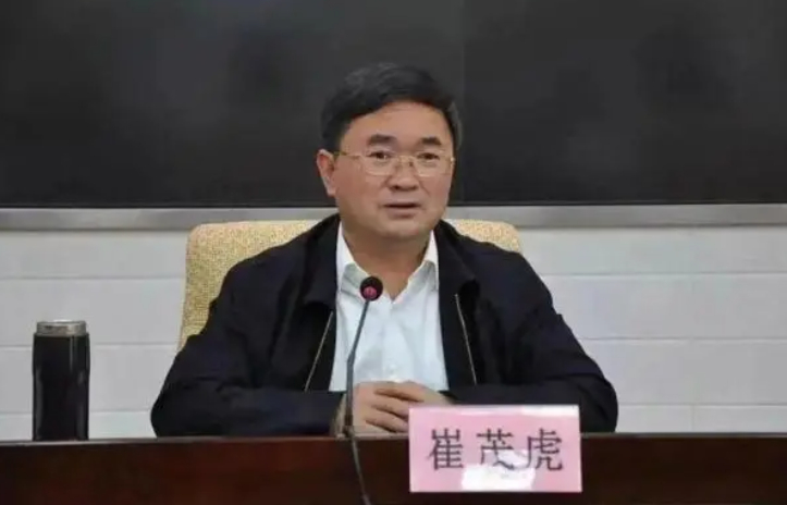 政治系哲学专业毕业后去财贸学校当老师了，挖草！起步就歪了呀[喵喵] ​​​