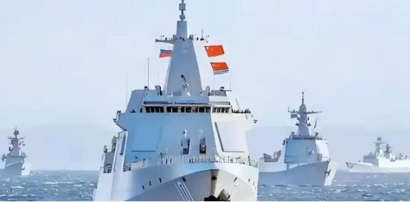 中美军事碰撞已成定局！如今局势是：美国想回撤重整内政，但东方大国不答应！你在经济