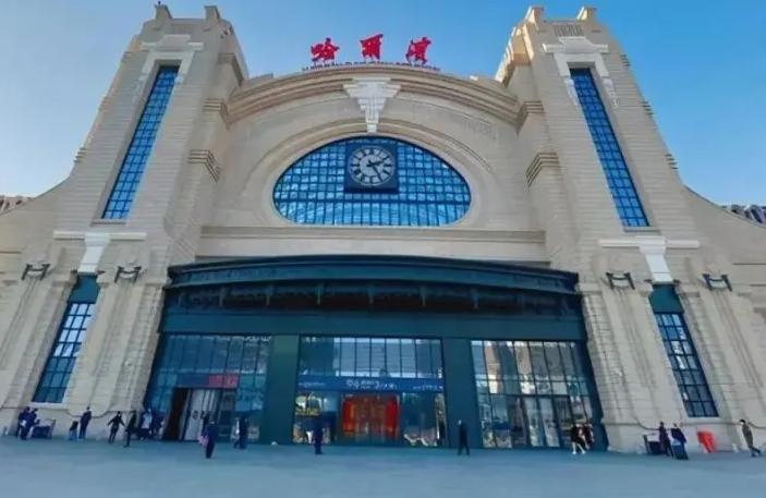 中国面积最大的省会
 
全国“最大”省会，面积接近9个上海，号称东方莫斯科，你猜