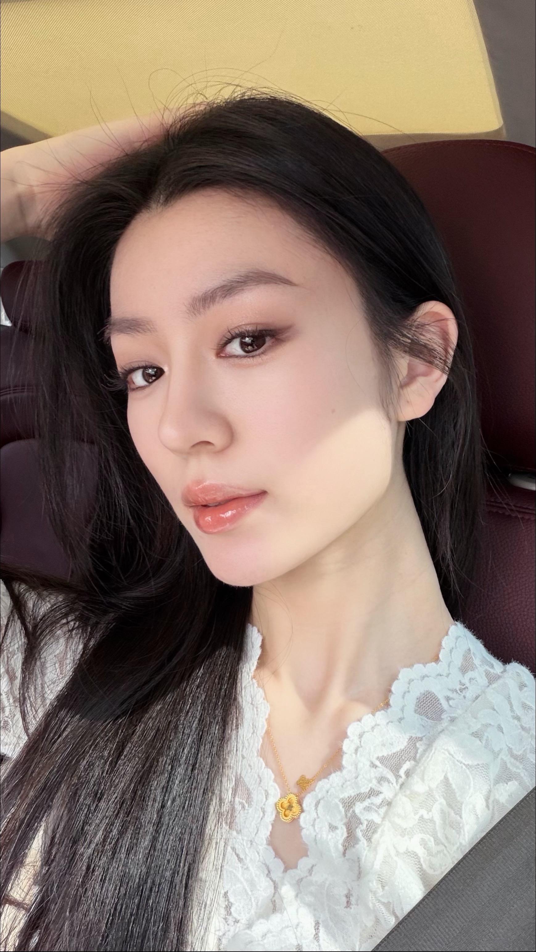 想了半天漂亮话 发现漂亮的是我