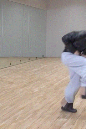 看Cortis舞蹈室的wave 动作就知道为什么唯一全能ACE 是严成玹而不是安