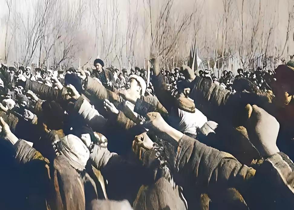 1955年12月30日，胶县人民检察院助理检察员刘明智带着两名法警，押解死刑犯安