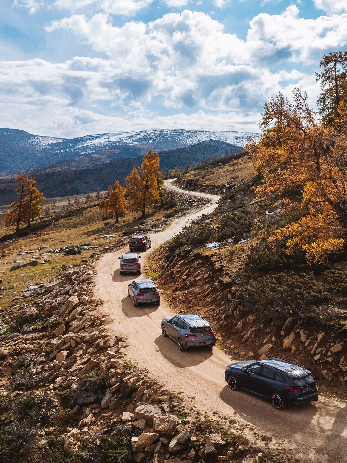 【10条走心的汽车文案，总有一条让你心动】1. 英雄回首，宝马向前。——宝马2.