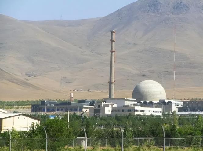 4月21日，600多名俄罗斯专家，连夜从伊朗布什尔核电站紧急撤离，目前已经全部安