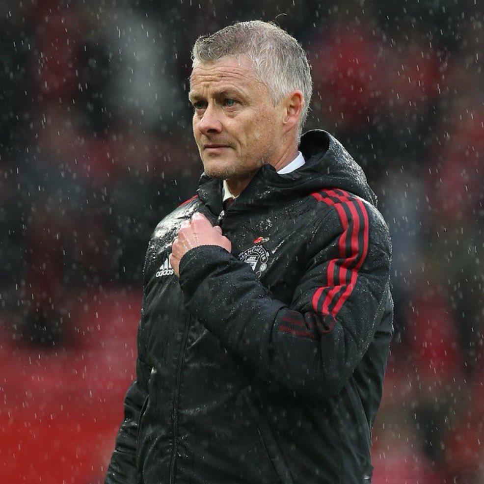 镜报透露，部分曼联球员直接向俱乐部高层表态，明确拒绝索尔斯克亚回归，这也直接宣告