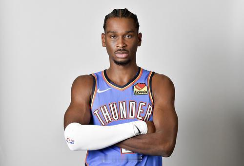 库里及时复出，雷霆能不能在主场斩获三连胜