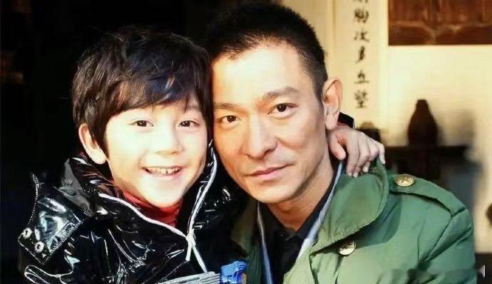 林沐然合作过的演员林沐然居然合作过这么多演员 哇原来是童星出道合作过这么多演员！