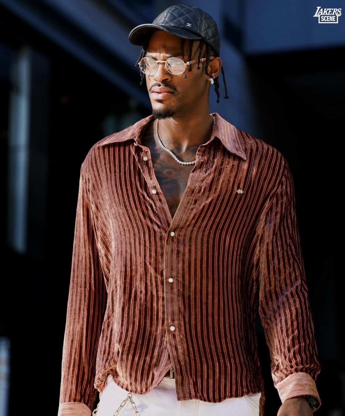 默默无闻的时候，也未必要做成一些事，守住心就好。 