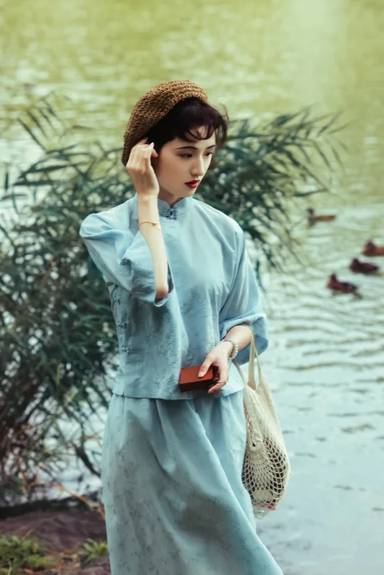 她站在民国的风里…