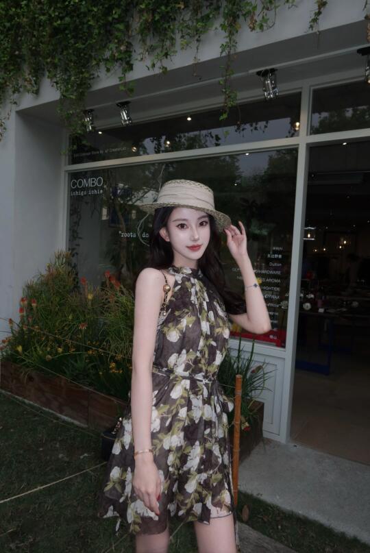 不必听风诉说这朵花如何