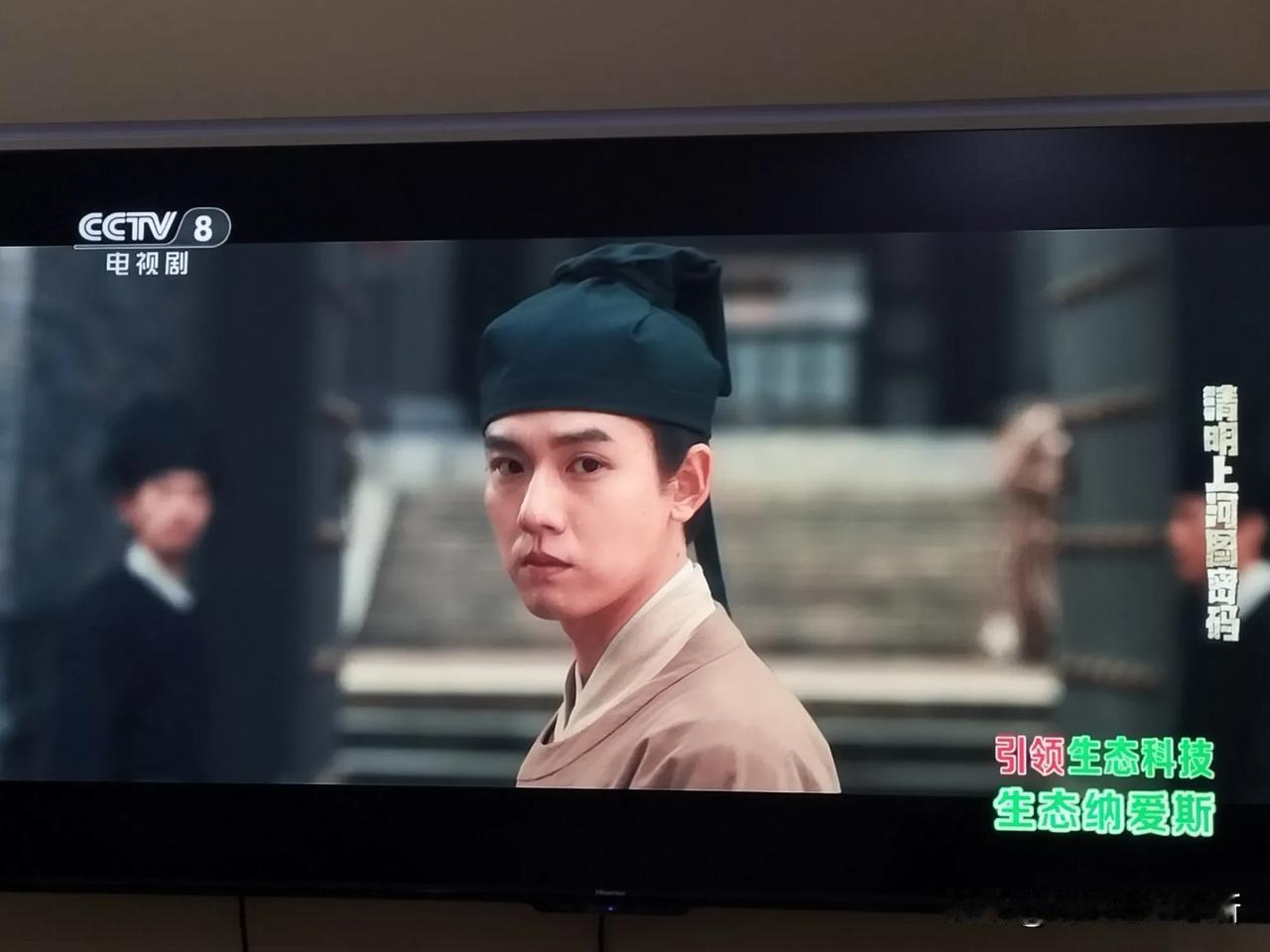 这个演员一出来，就觉得哪里与众不同，原来是嘴很熟！

对了是前一段时间看的上海背