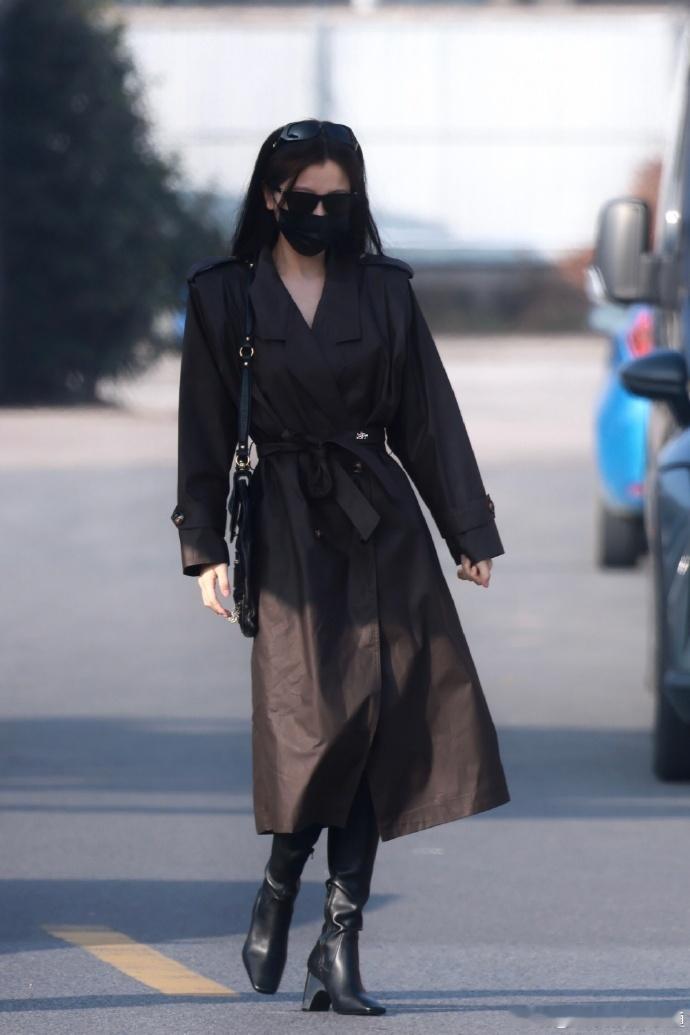 虞书欣云初令老公姐虞书欣一步一帧皆是画报 虞书欣用实力诠释云初令，老公姐人设立得