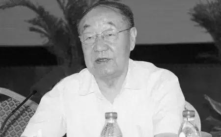 牟玲生（1931年11月-2024年5月19日），陕西扶风人，1948年5月参加