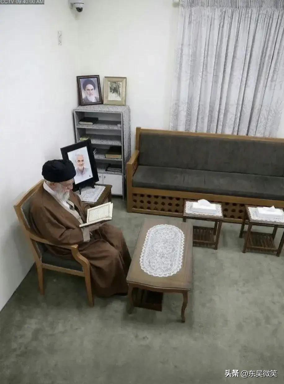 灾难来临前的最后一分钟，还在镇定自如的看着书，为何不进入地下工事呢？
留着青山在